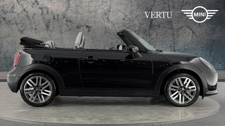 MINI Cooper 2.0 C Classic 2dr Auto Petrol Convertible